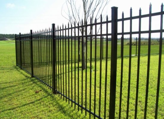 Aluminum Fence 3-Rail Staggered Picket 6ft Trinity Florida