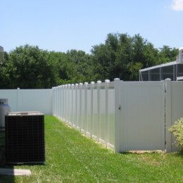 Tampa Vinyl Fence Installation