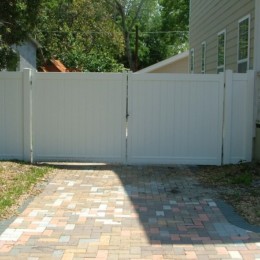 Tampa Vinyl Fencing