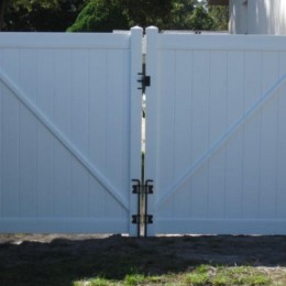 Vinyl Fencing Tampa